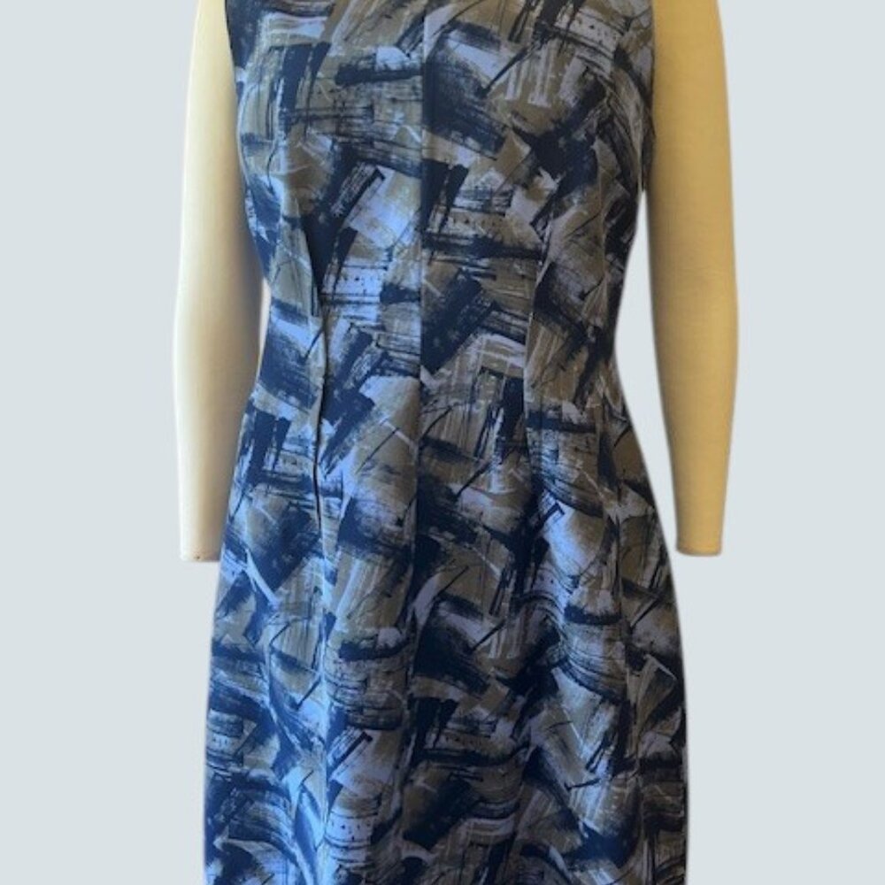 NWOT LAFAYETTE 148 luxury dress. Blue Iris/Navy. Fit & Flare. Silk. Size 8